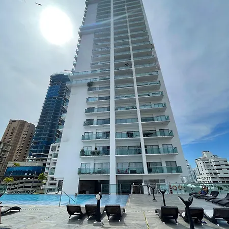 Edificio Infinitum Bocagrande * Cartagena